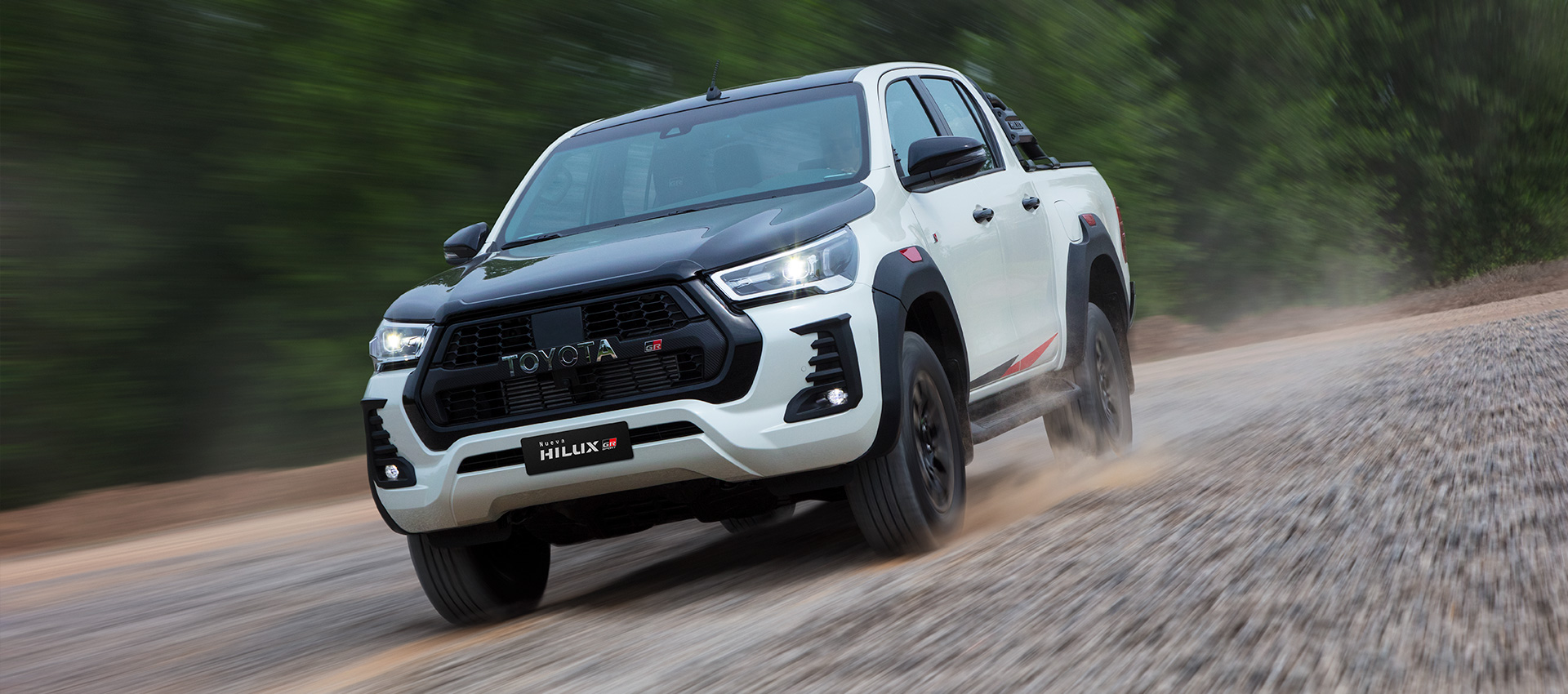 Toyota Hilux GR Sport: Características, precios y test